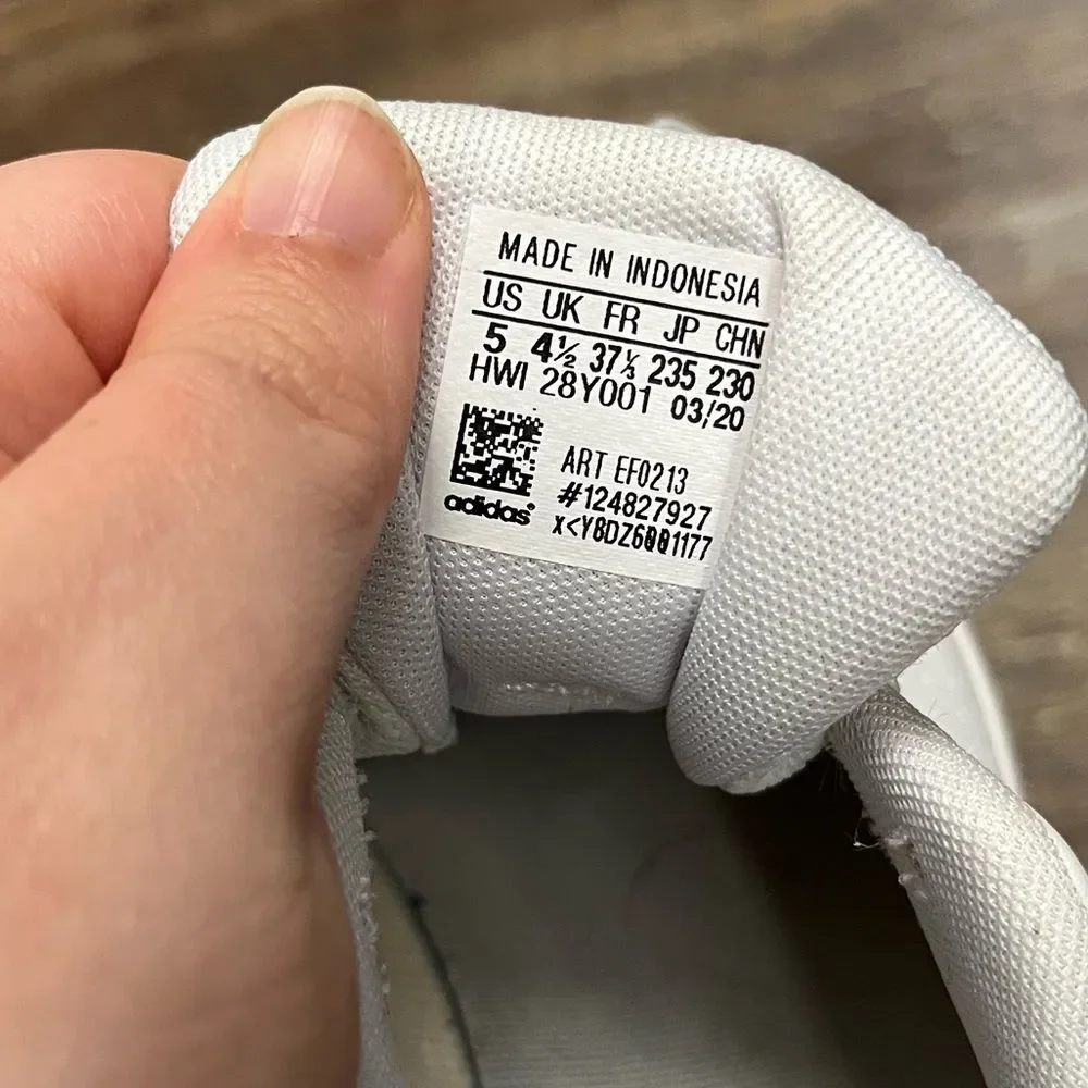 adidas advantage white